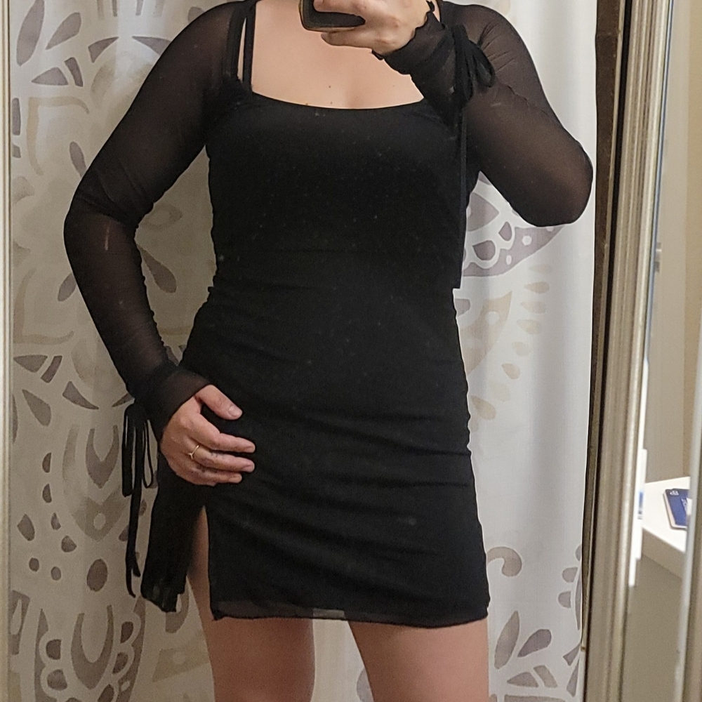 Mesh sleeve dress multiple sizes s,m,l